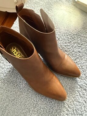 Circus by Sam Edelman Cognac Pointed Toe Ankle Booties